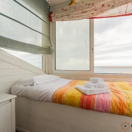 La Casa Sul Faro By Apulia * 巴里