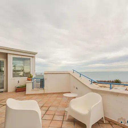 La Casa Sul Faro By Apulia *